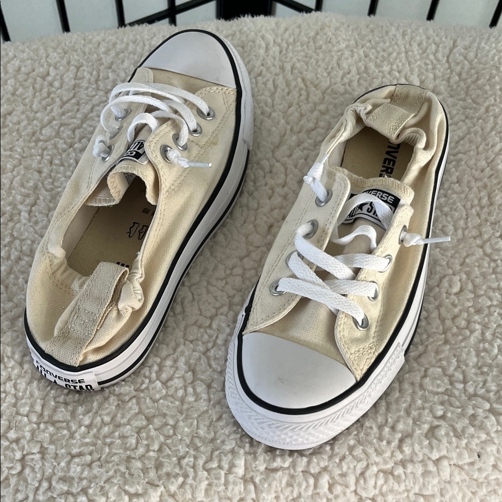 Converse Women’s Off-White Canvas Sneakers